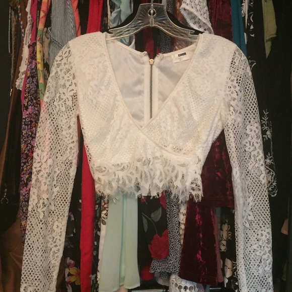 LF Tops - Super cute lace cropped top from LF